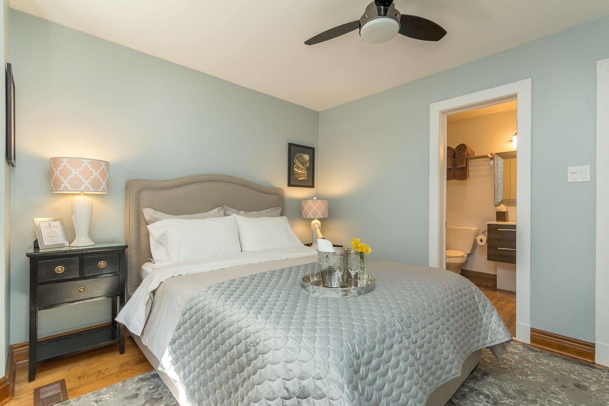Craigleith Manor Bed & Breakfast Collingwood Exterior foto